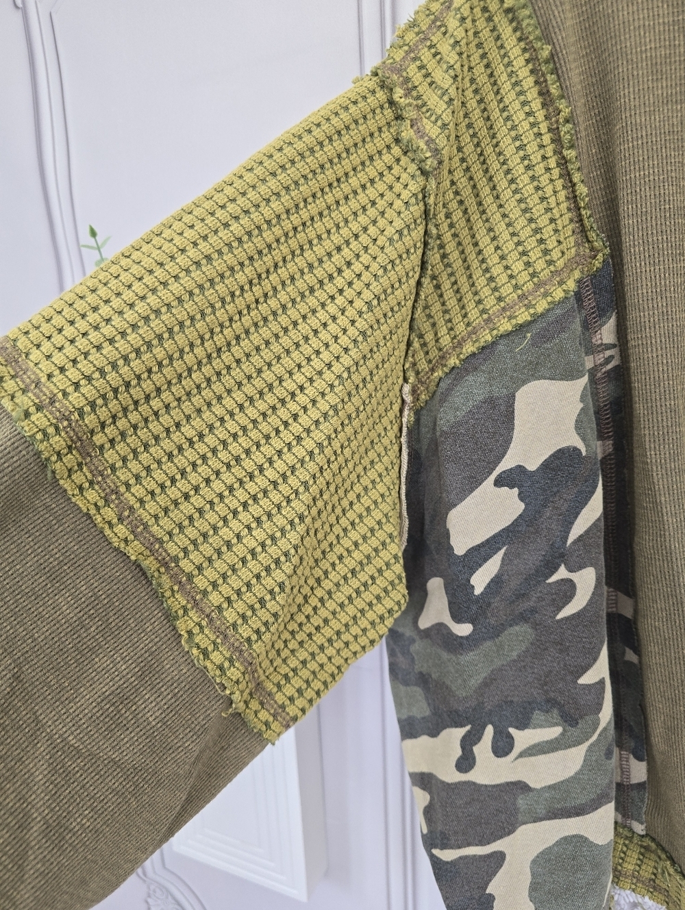 POL Mixed Media Patchwork Camo Waffle Knit Zip-Up Hoodie - Picture 7 of 16